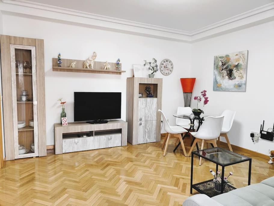 Apartamentos Turisticos Seviro Madrid Extérieur photo